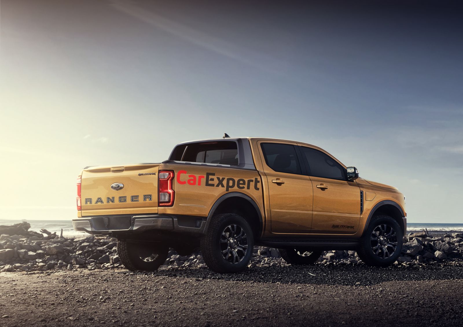2022-Ford-Ranger-Rear