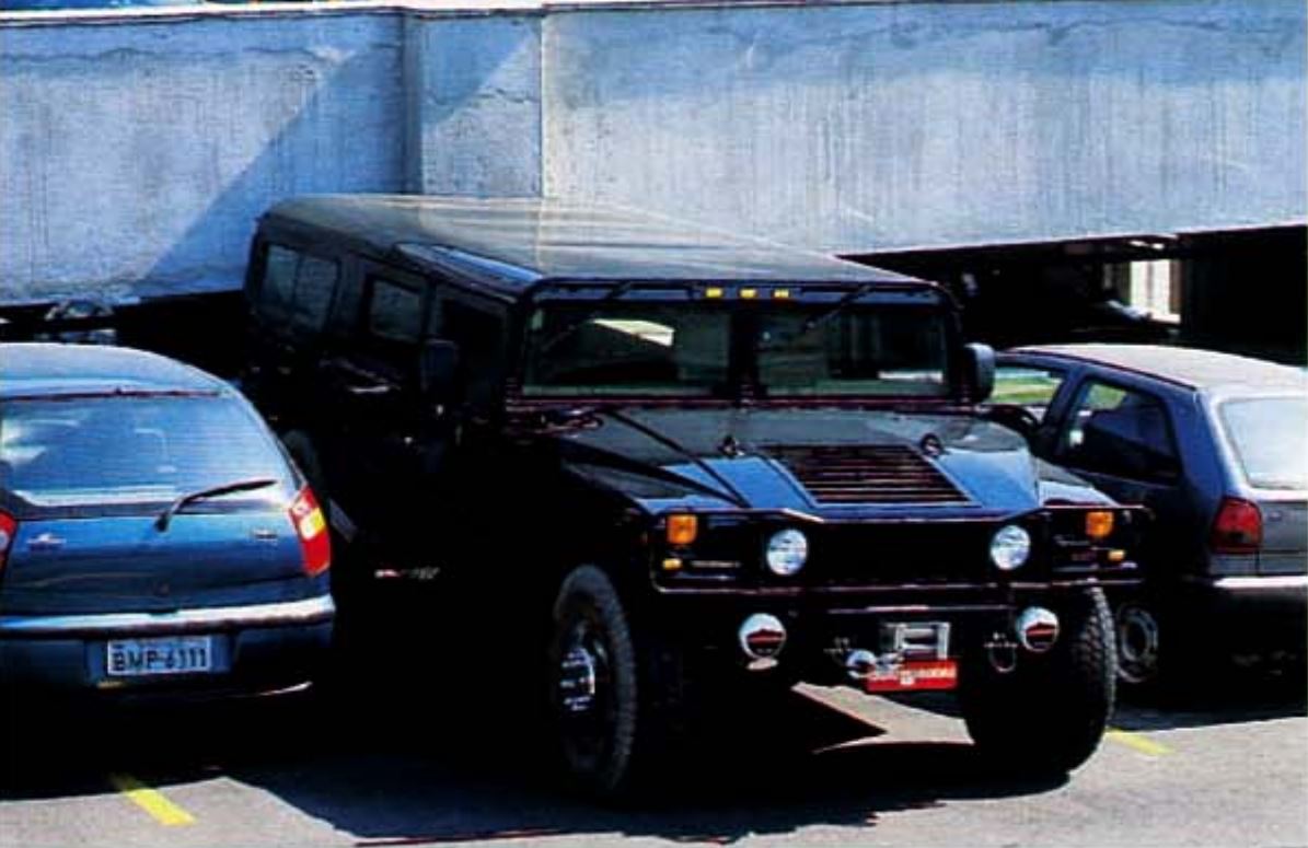 Quando QUATRO RODAS foi proibida de entrar em um lava a jato com um Hummer