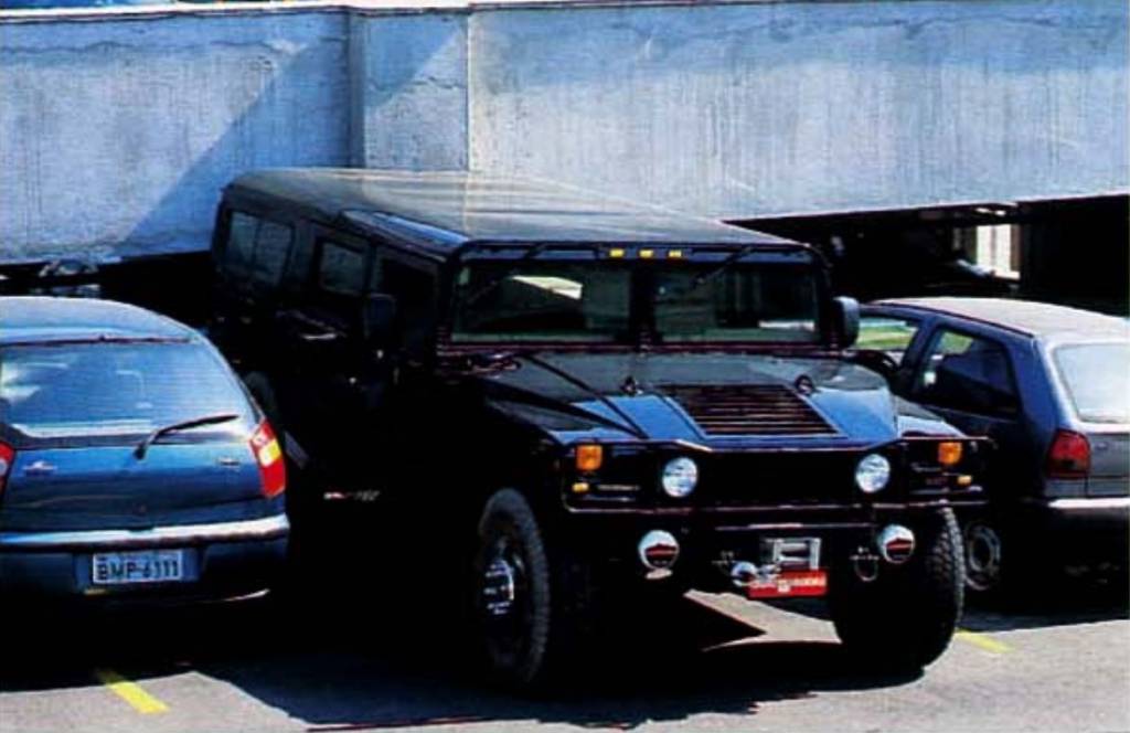 Quando QUATRO RODAS foi proibida de entrar em um lava a jato com um Hummer