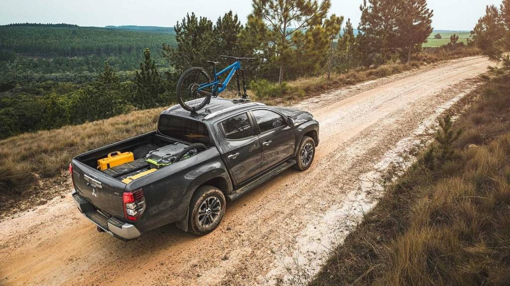 mitsubishi-l200-triton-sport-2021 (1) mitsubishi-l200-triton-sport-2021 (1)