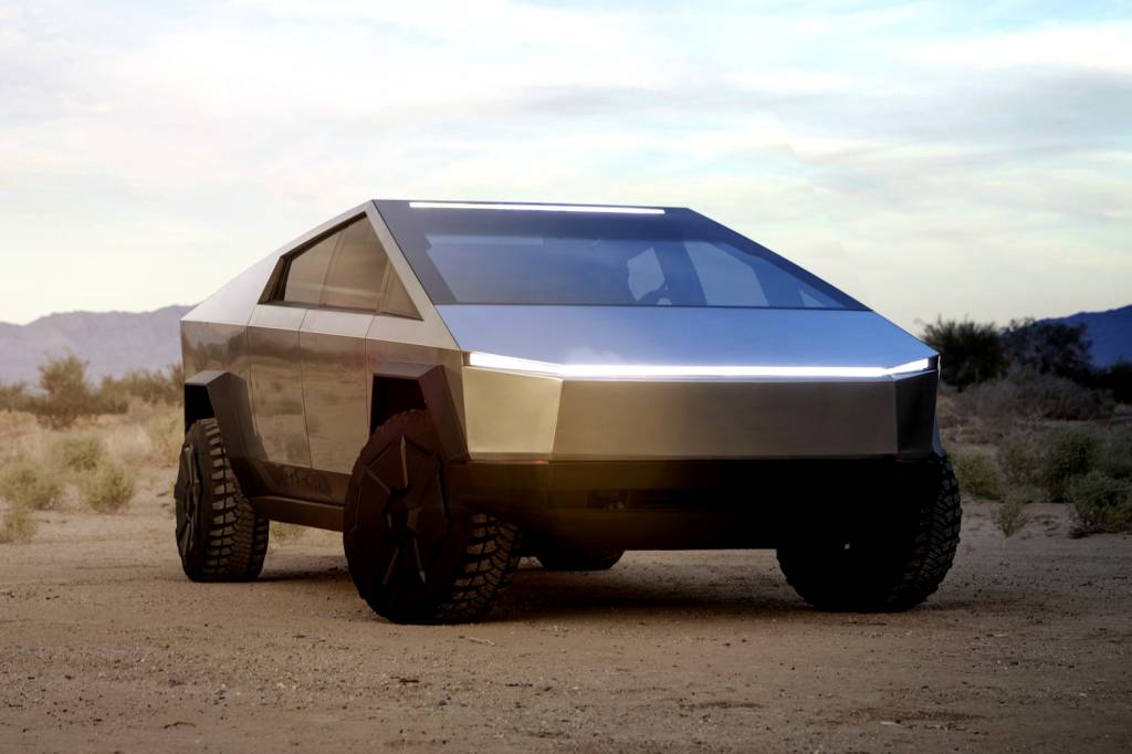 Tesla Cybertruck foi desenvolvido sem pesquisa com clientes, diz Musk