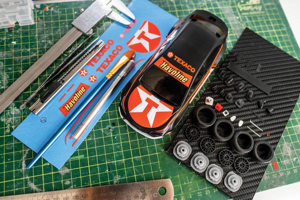 Visitamos a fábrica de miniaturas de carrinhos de Nelson Piquet Jr.