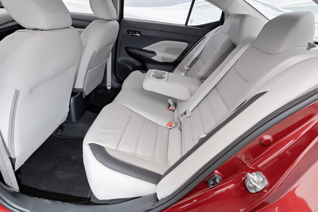 bancos Nissan Versa 2021 739 Interior VERSA