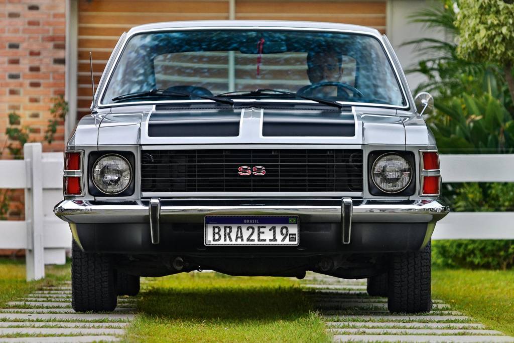 Fim da ‘placa treta’: carro de coleção original pode ganhar identificação