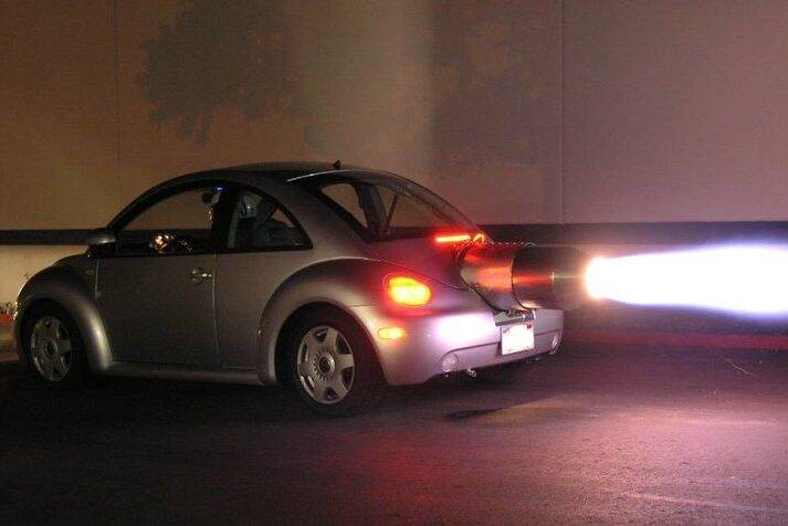 Este New Beetle a jato está à venda por R$ 2,8 milhões nos Estados Unidos