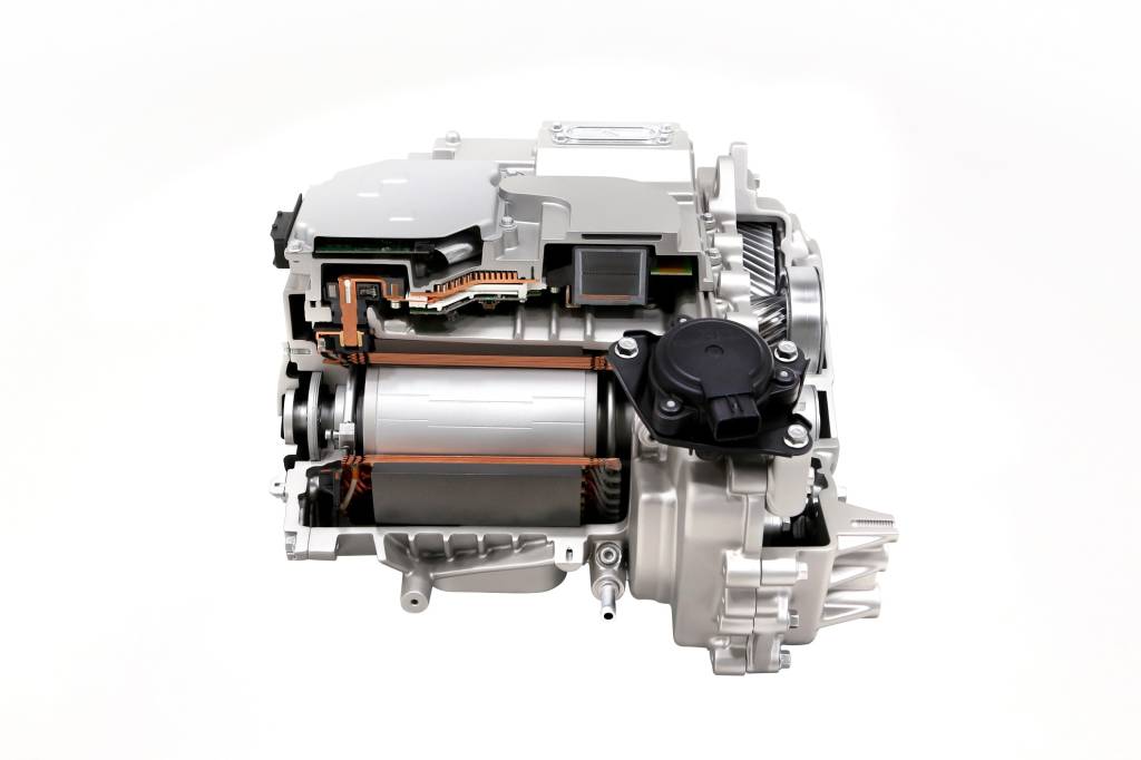Photo4_Rear Traction Motor Photo4_Rear Traction Motor
