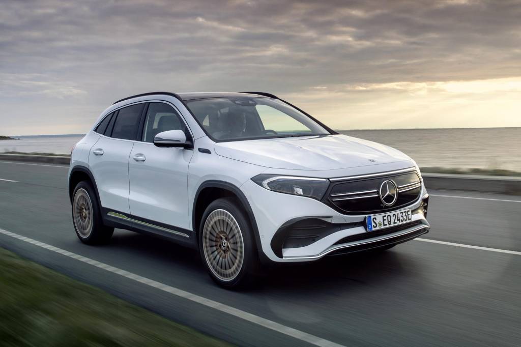 Mercedes EQA (12)