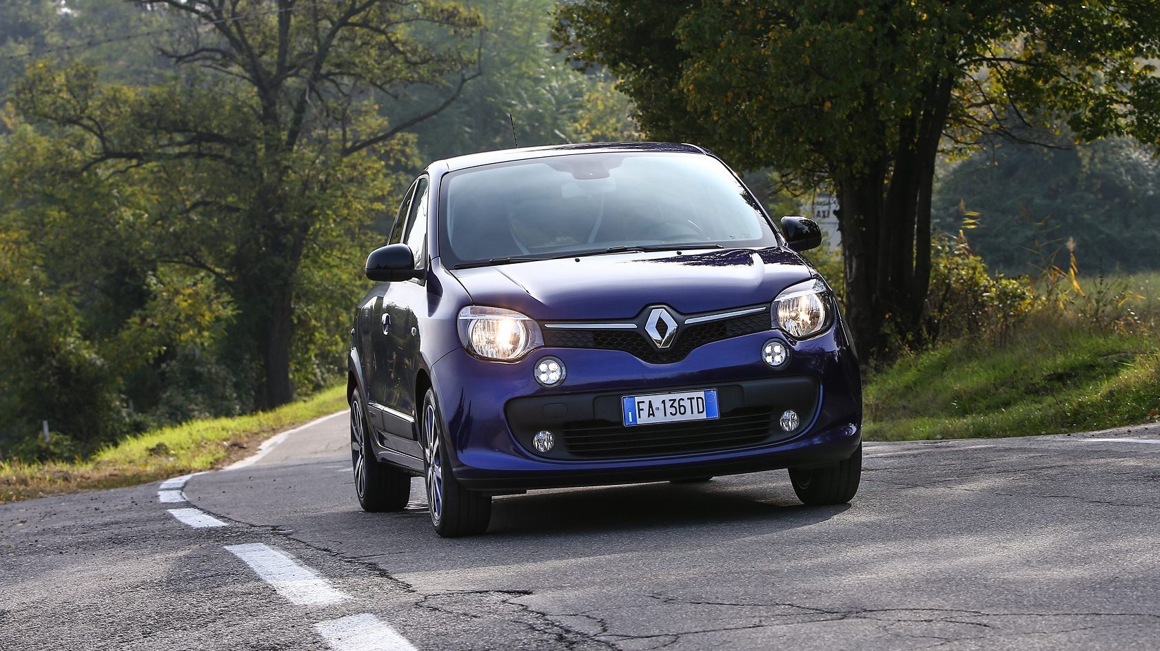 Após 30 anos, Renault Twingo dará lugar a carro elétrico inspirado no R5