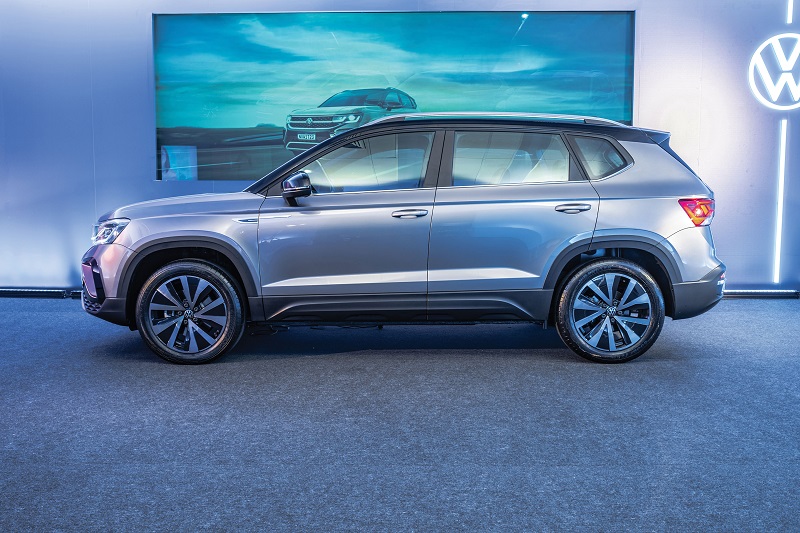 Design do Taos lembra o do irmão compacto T-Cross Design do Taos lembra o do irmão compacto T-Cross