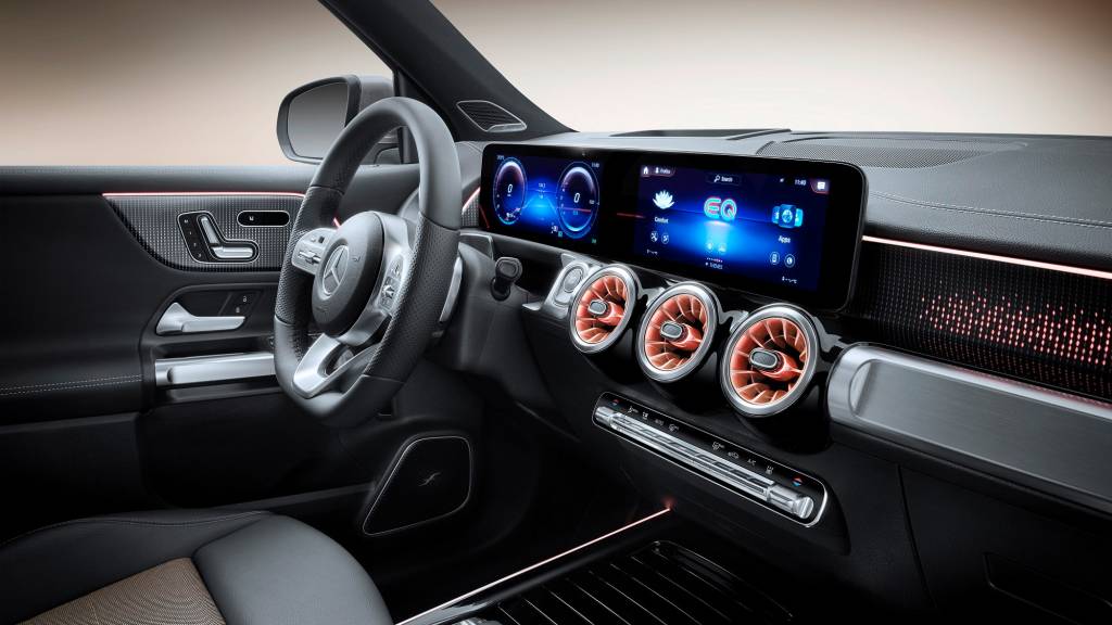 Mercedes-EQ, EQB, X 243, 2021 Mercedes-EQ, EQB, 2021; Electric Art Line; EQB 350 4MATIC (Stromverbrauch kombiniert: 16,2 kWh/100 km; CO2-Emissionen kombiniert: 0 g/km) // Mercedes-EQ, EQB, 2021; Electric Art Line; EQB 350 (combined power consumption: 16.2 kWh/100 km, combined CO2 emissions: 0 g/km)