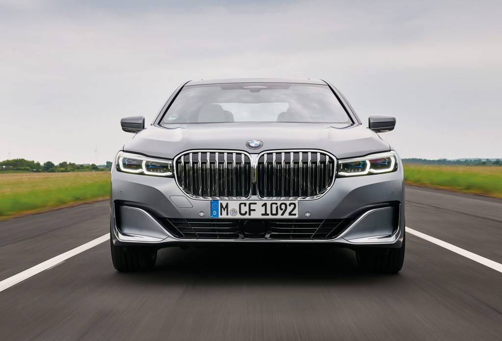 P90390841_highRes_the-bmw-7-series-05- BMW Série 7
