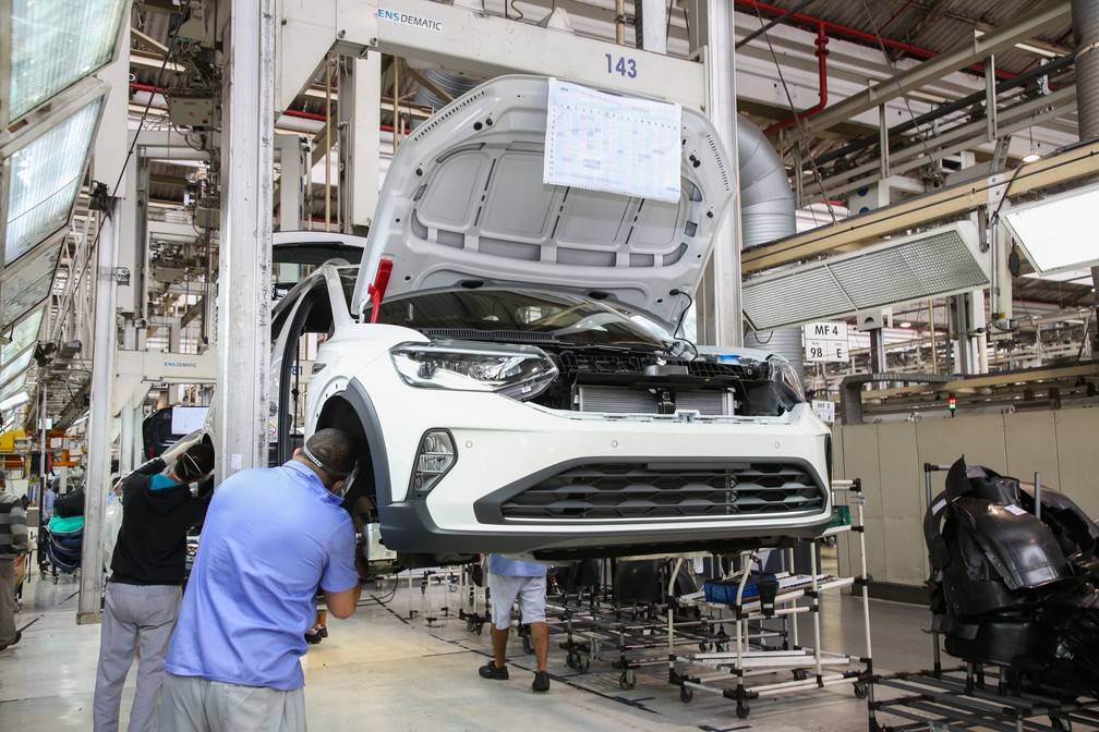 Em crise, fabricantes disparam: “há gente de Brasília só pensando em 2022”