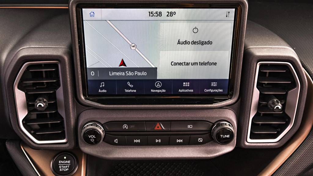 Telas n&atilde;o s&atilde;o t&atilde;o grandes, a central multim&iacute;dia tem 8&rdquo;