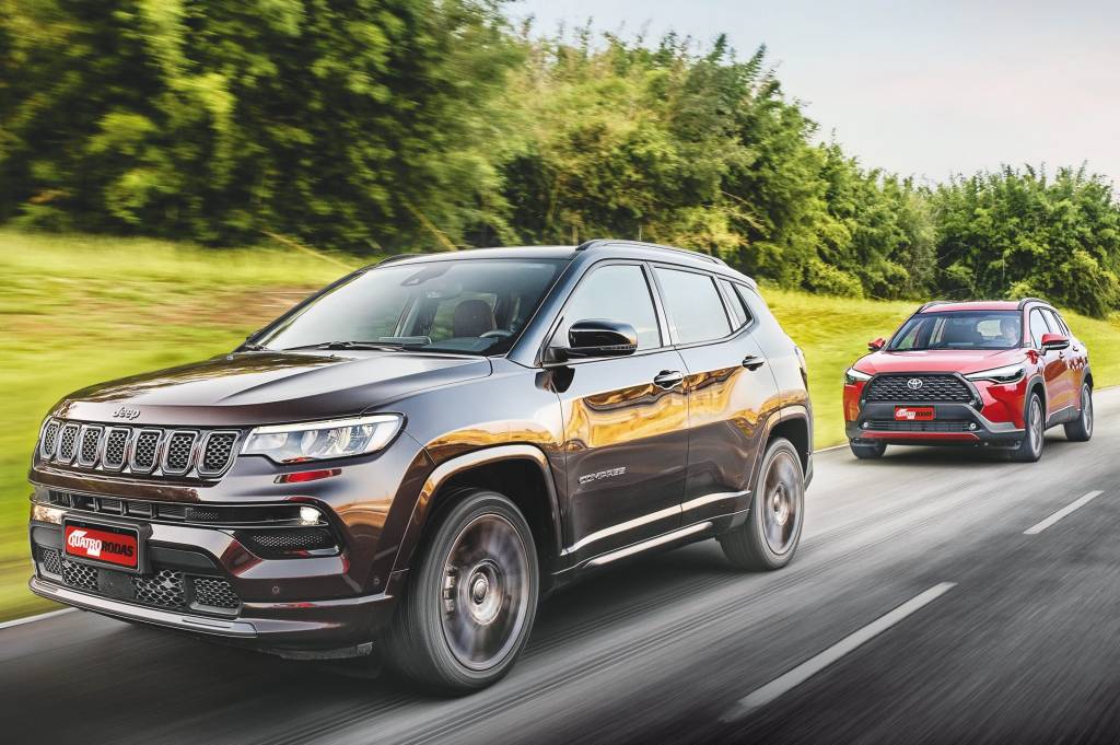 Jeep Compass 1.3 turbo anda bem, mas Corolla Cross 2.0 não fica para trás