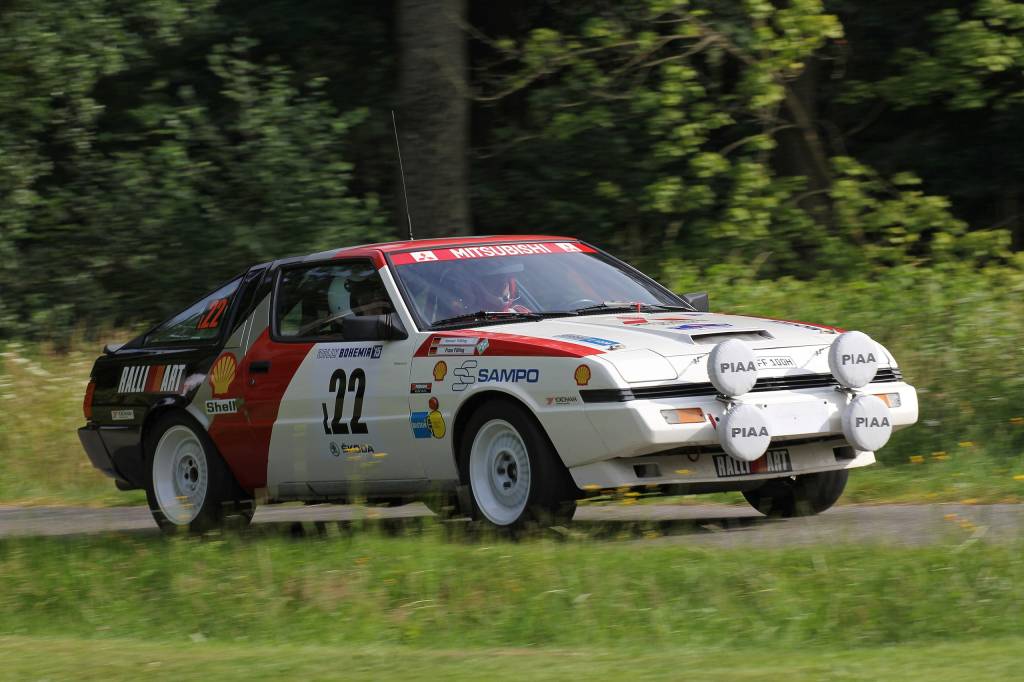 Rally_Legend Mitsubishi Starion Tal como a Toyota, via Gazoo Racing, Mitsubishi usará equipe automobilística para promover sua linha de peças e acessórios de alto desempenho. O nome, entretanto, vem com muita responsabilidade e prestígio