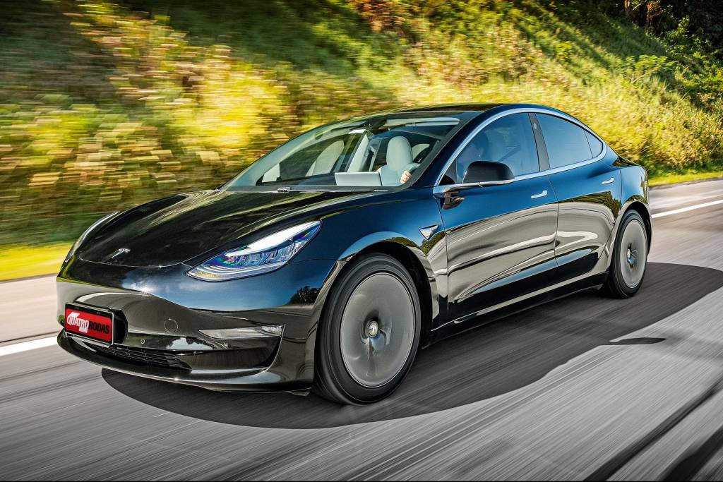 GM está lucrando bastante com a manutenção de carros da Tesla