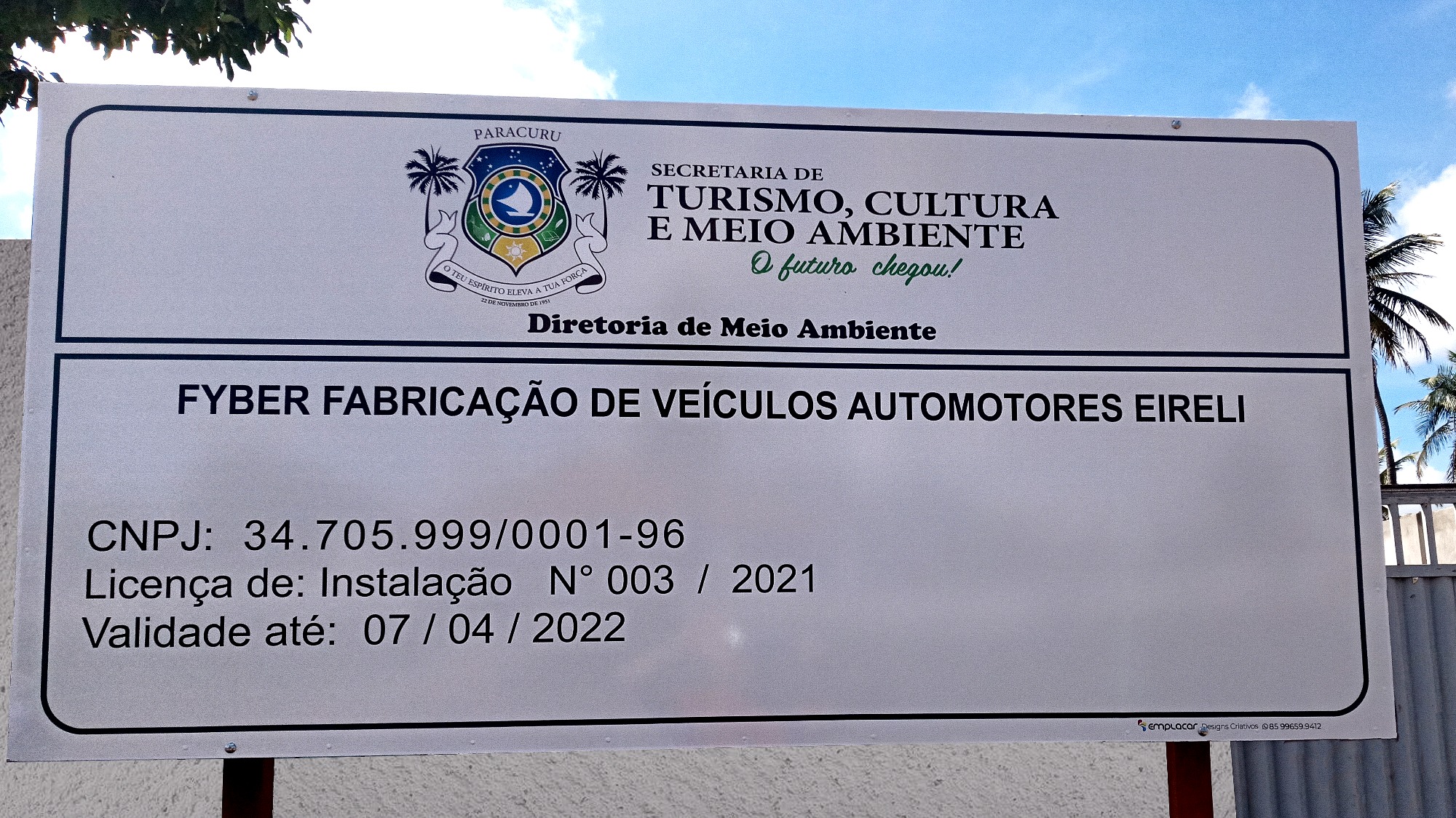 Foto da placa da f&aacute;brica da Fyber