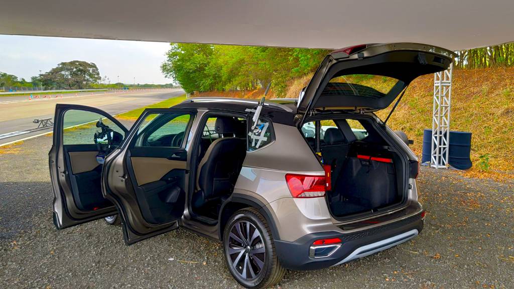 Abrasileirado, Taos robô da VW tem autorização militar e usa 16 satélites