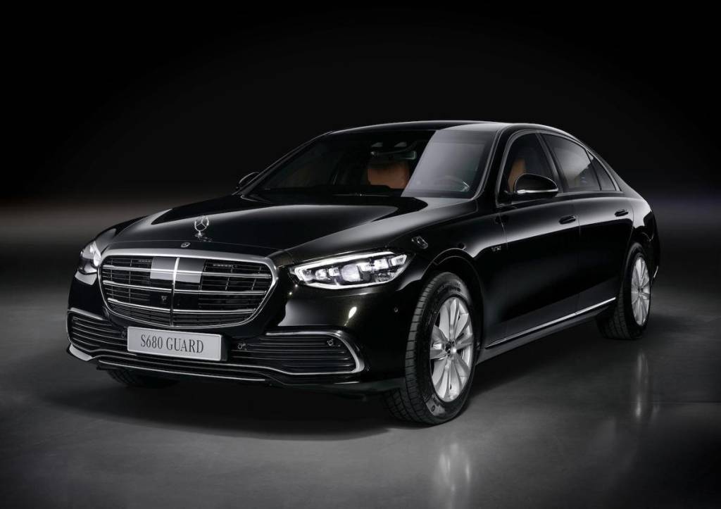 2022-Mercedes-S-680-Guard-4MATIC-7