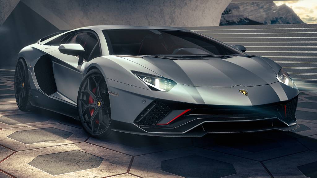 LAMBORGHINI AVENTADOR ULTIMAE Lamborghini Aventador Ultimae prata visto 3/4 de frente