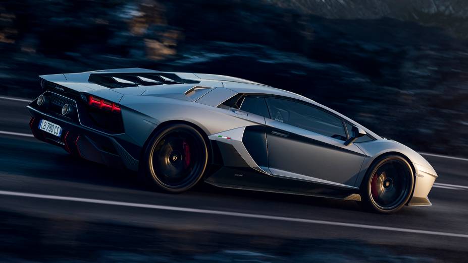 O modelo chega aos 200 km/h em 8,7 segundos O modelo chega aos 200 km/h em 8,7 segundos