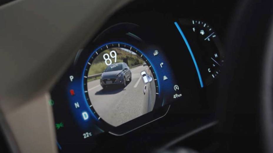 Pontos cegos do Creta são corrigidos com imagem projetada no quadro de instrumentos Pontos cegos do Creta são corrigidos com imagem projetada no quadro de instrumentos