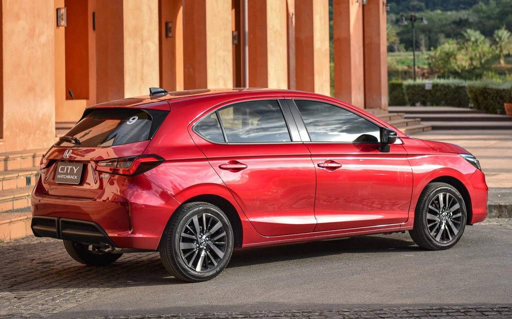 Novo Honda City Hatch estreia no Brasil em 2022, mas já roda em testes