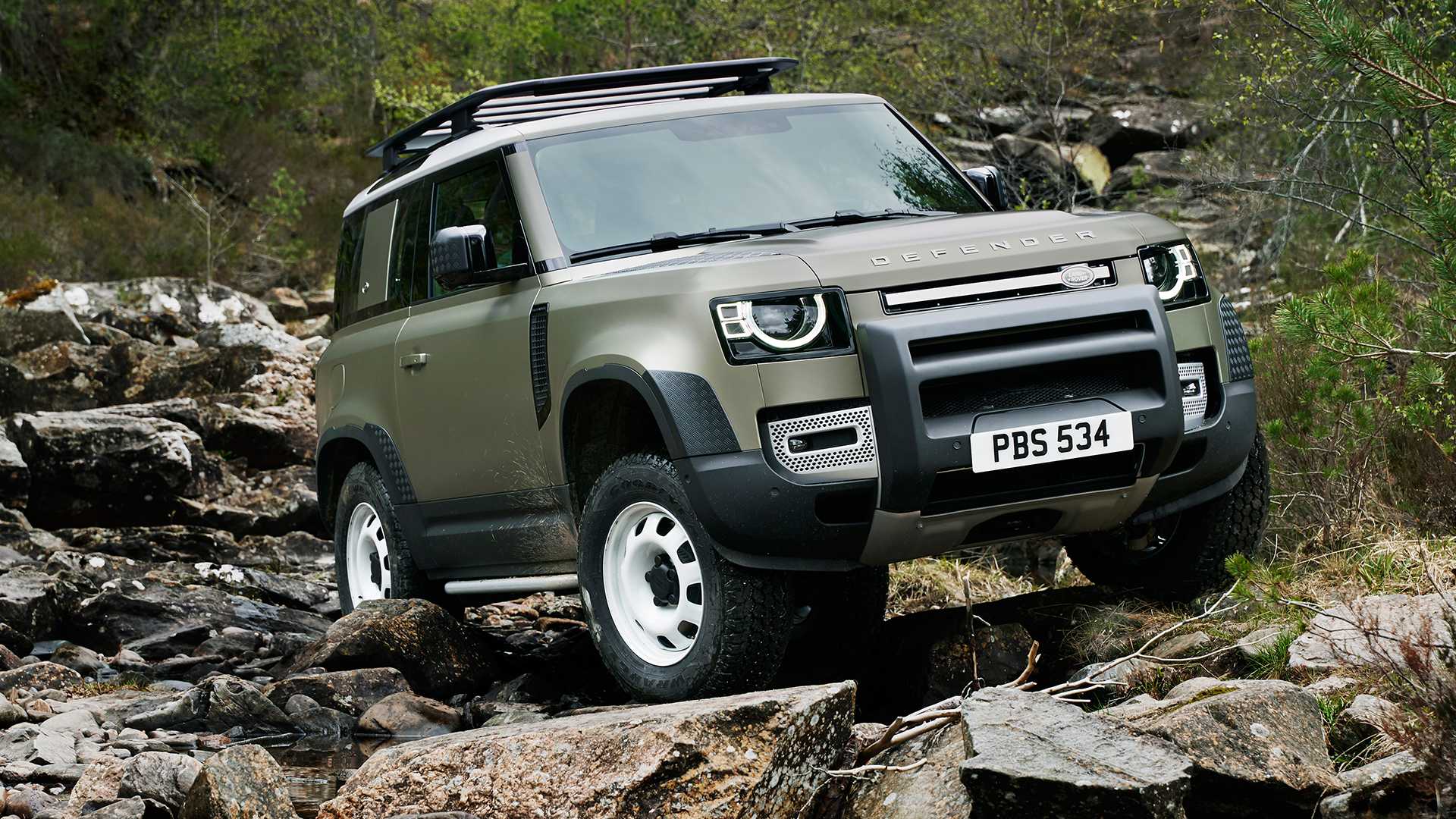 Land Rover lança novo Defender 90 no Brasil em versão única