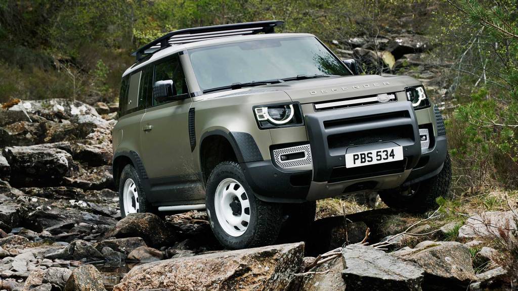 Land Rover lança novo Defender 90 no Brasil em versão única