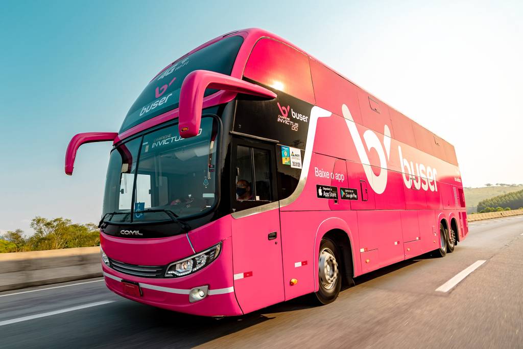 Buser dá passagens grátis em MG e busca não ser proibida no estado