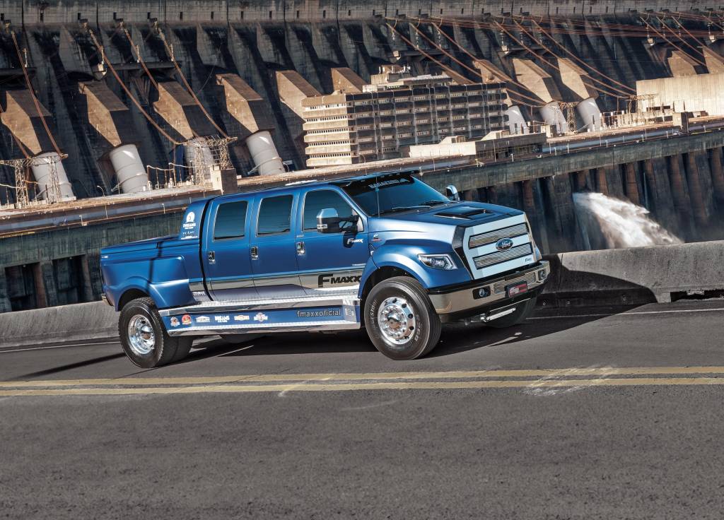 Ford F-Maxx: vídeo da picape gigante é o mais visto da história da Quatro Rodas