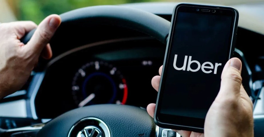 Justiça multa Uber em R$ 1 bi e exige registro de motoristas
