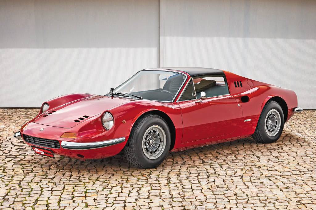 Clássico: Dino 246 GTS era quase uma Ferrari e tinha motor Fiat