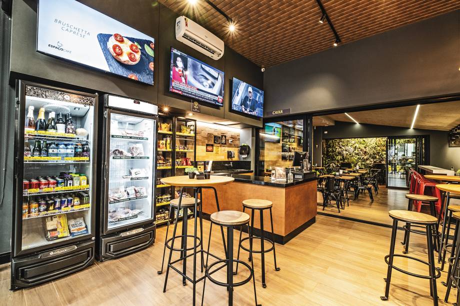 Espa&ccedil;o gourmet tamb&eacute;m funciona como coworking