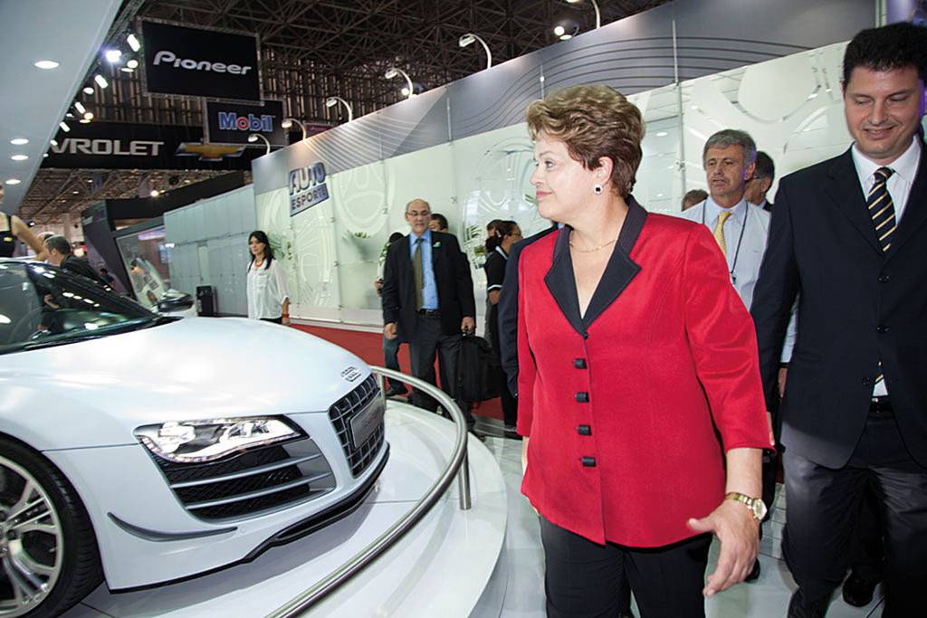 Quando Dilma Rousseff mandou a Audi voltar a fabricar carros no Brasil