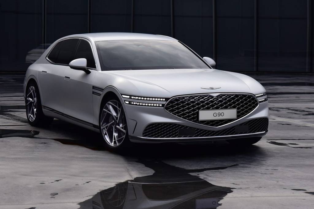 Genesis G90 fica ainda mais ousado para brigar com Mercedes Classe S