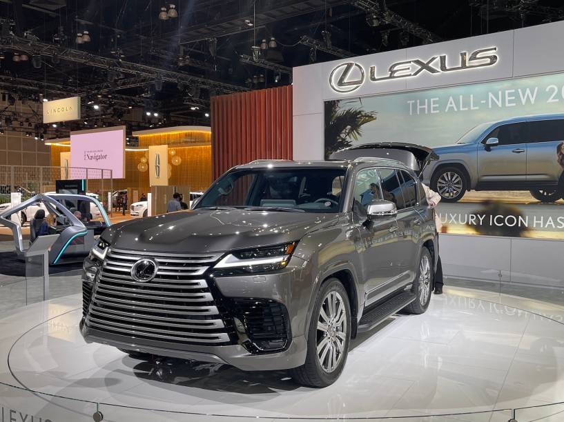 Lexus LX 600