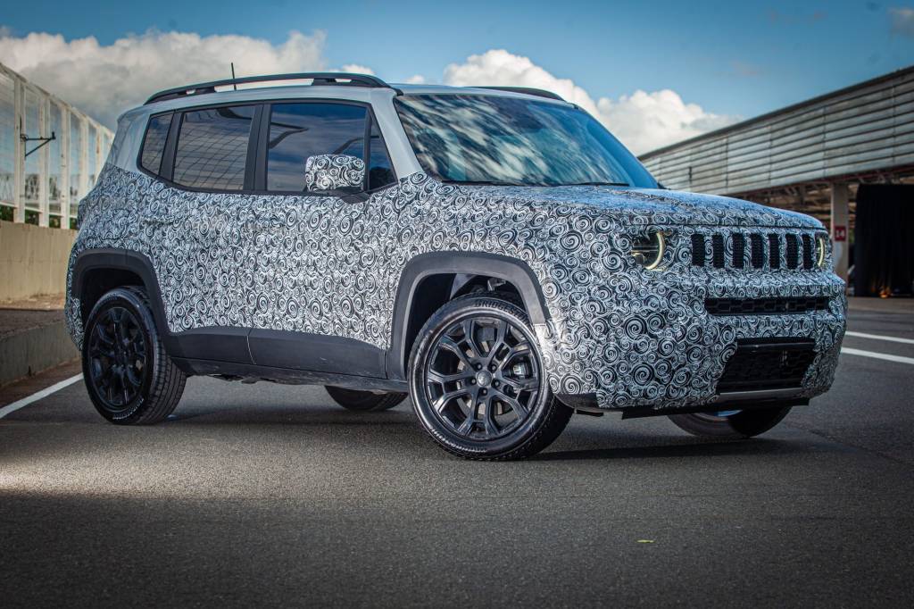 VÍDEO: Jeep Renegade 1.3 turbo flex quer deixar a fama de lento no passado