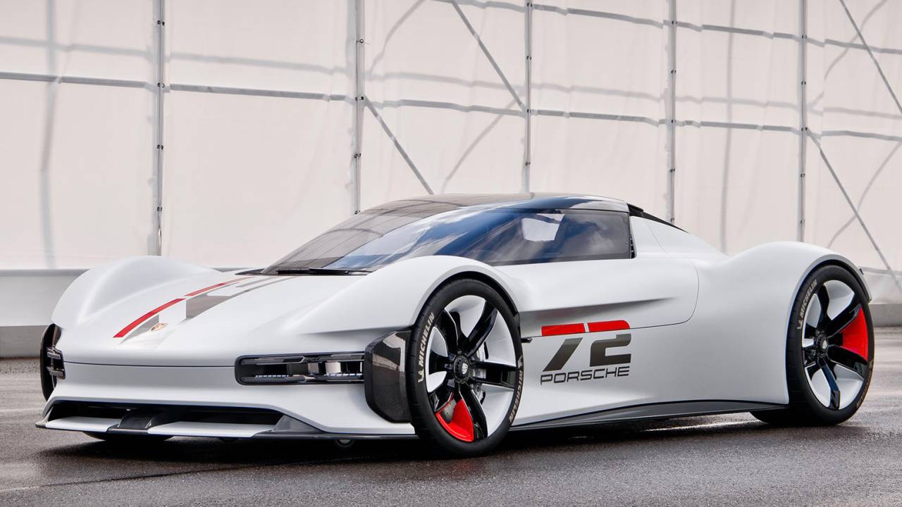 Porsche Vision GT branco visto 3/4 de frente