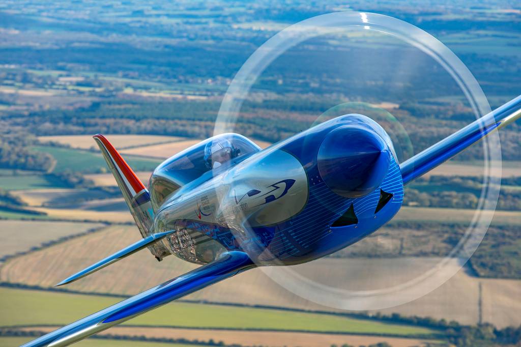 ROLLS-ROYCE AVIÃO 6 Peso das baterias inviabiliza aviões elétricos para longas distâncias