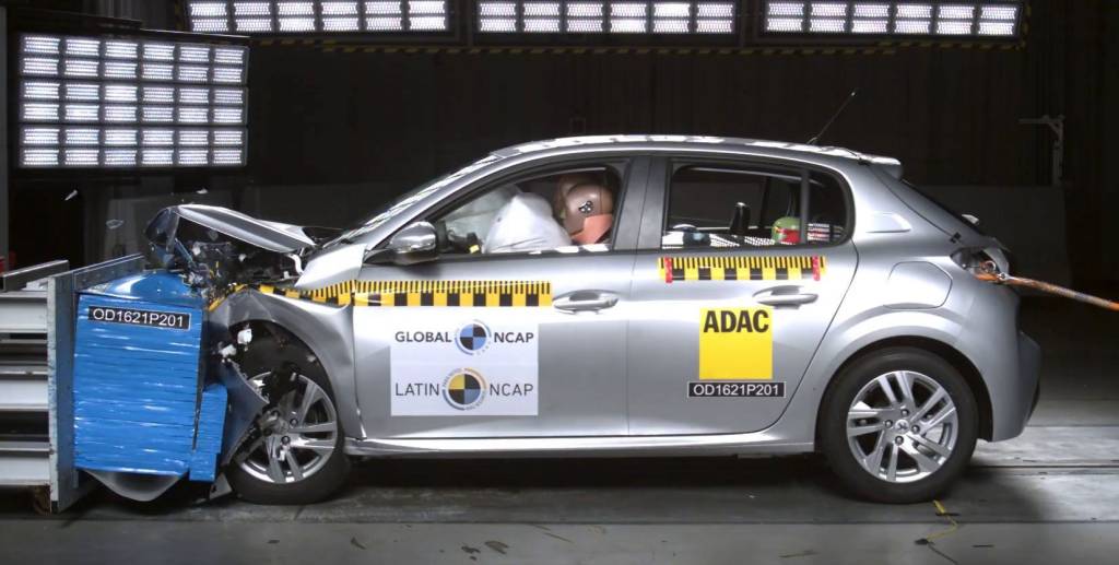 Peugeot 208 conquista apenas duas estrelas em novo teste do Latin NCap