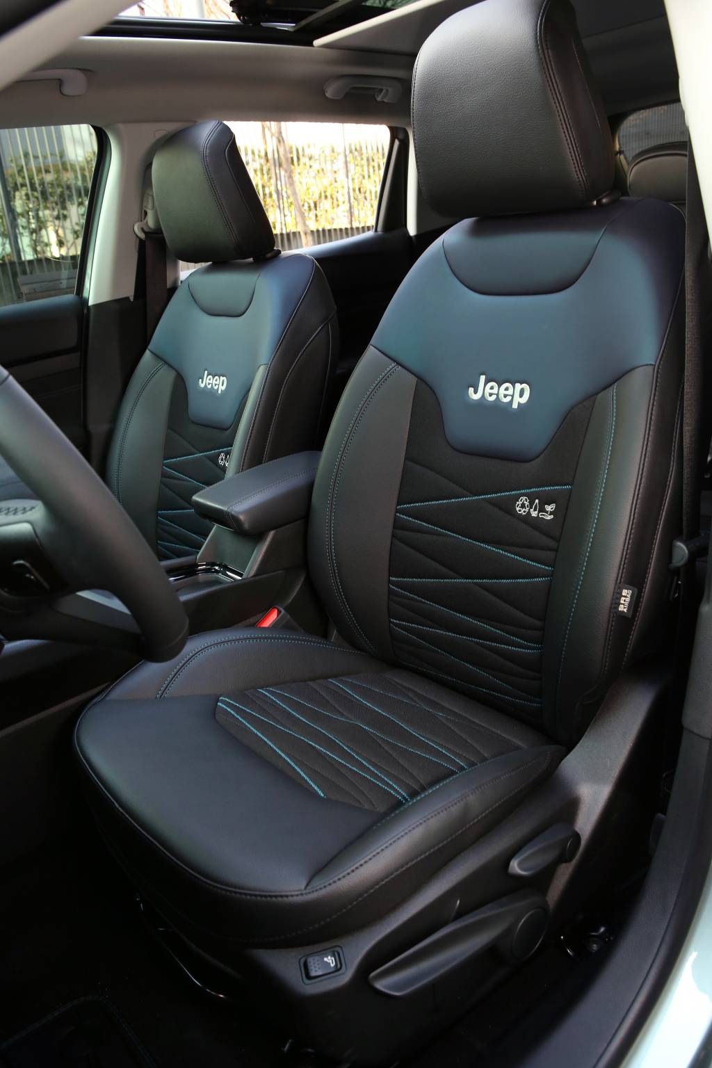 2022-Jeep-Renegade-Compass-E-Hybrid-6 bancos Renegade e Compass E-Hybrid