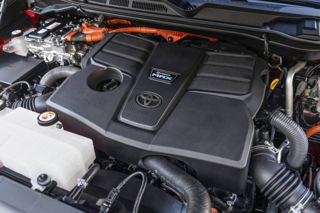 2023_Toyota_Sequoia_Capstone_019-scaled União do 3.5 V6 biturbo ao motor elétrico rende 443 cv e 80,2 kgfm