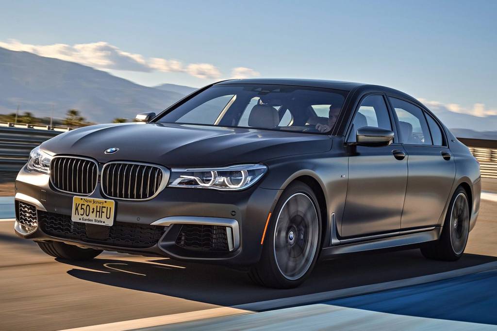 BWM Série 7 ganha série de despedida do motor V12