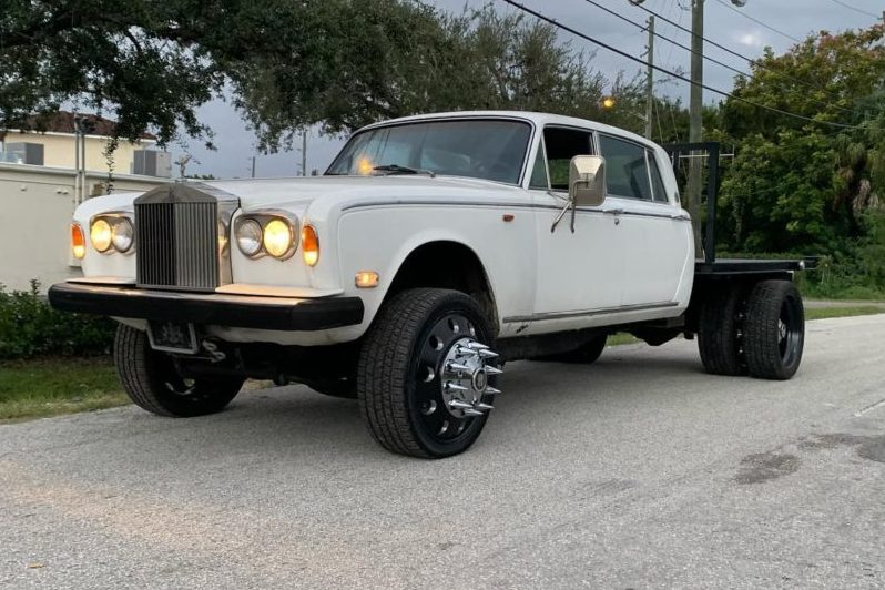 Esse Rolls-Royce picape é a melhor forma para rebocar… um Rolls-Royce