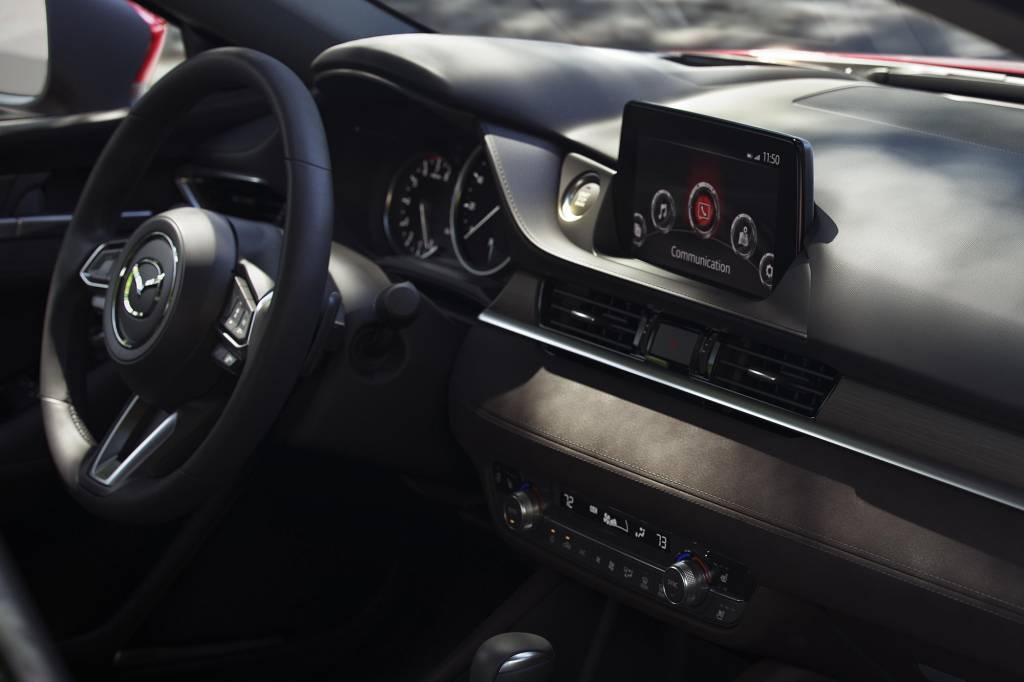 Carros dos EUA estão travados na mesma rádio FM e a culpa pode ser do 5G