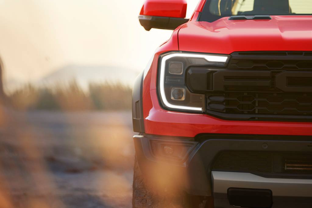 Next-Gen Ford Ranger Raptor Rewrites the Rulebook for Ultimate O The next-generation and next-level Ford Ranger Raptor has arrived. Built to dominate in the desert, master the mountains and rule everywhere in between, the second-generation Ranger Raptor raises the off-road performance bar as a pick-up built for true enthusiasts. LICENSE EXPIRES: In perpetuity. LICENSE BY: IMG. LICENSE SCOPE: A - Earned editorial, press releases, press kits, B - All non-broadcast digital and online media. REGION: EU. COPYRIGHT AND IMAGE RIGHTS: This content is solely for editorial use and for providing individual users with information. Any storage in databases, or any distribution to third parties within the scope of commercial use, or for commercial use is permitted with written consent from Ford of Europe GmbH only.