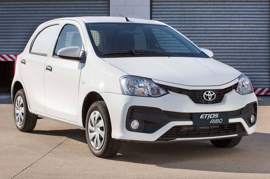 Reciclagem do Etios? Toyota converterá carros usados em furgões de aluguel