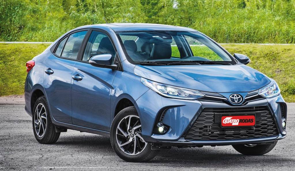 Honda City e Toyota Yaris revivem a velha rivalidade entre Civic e Corolla