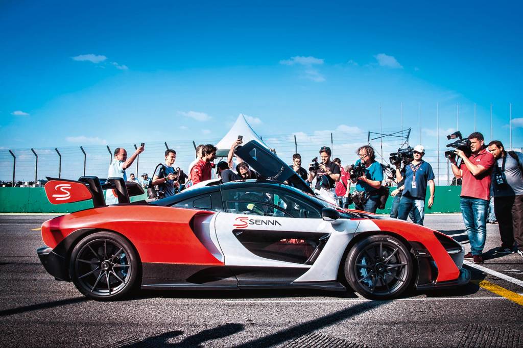 Ernesto Paglia: jornalista dirigiu o Senna e para o Ayrton Senna